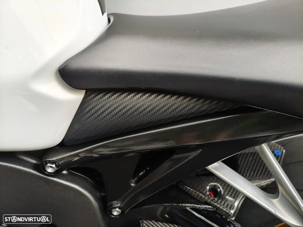 Honda CBR 1000RR - 16
