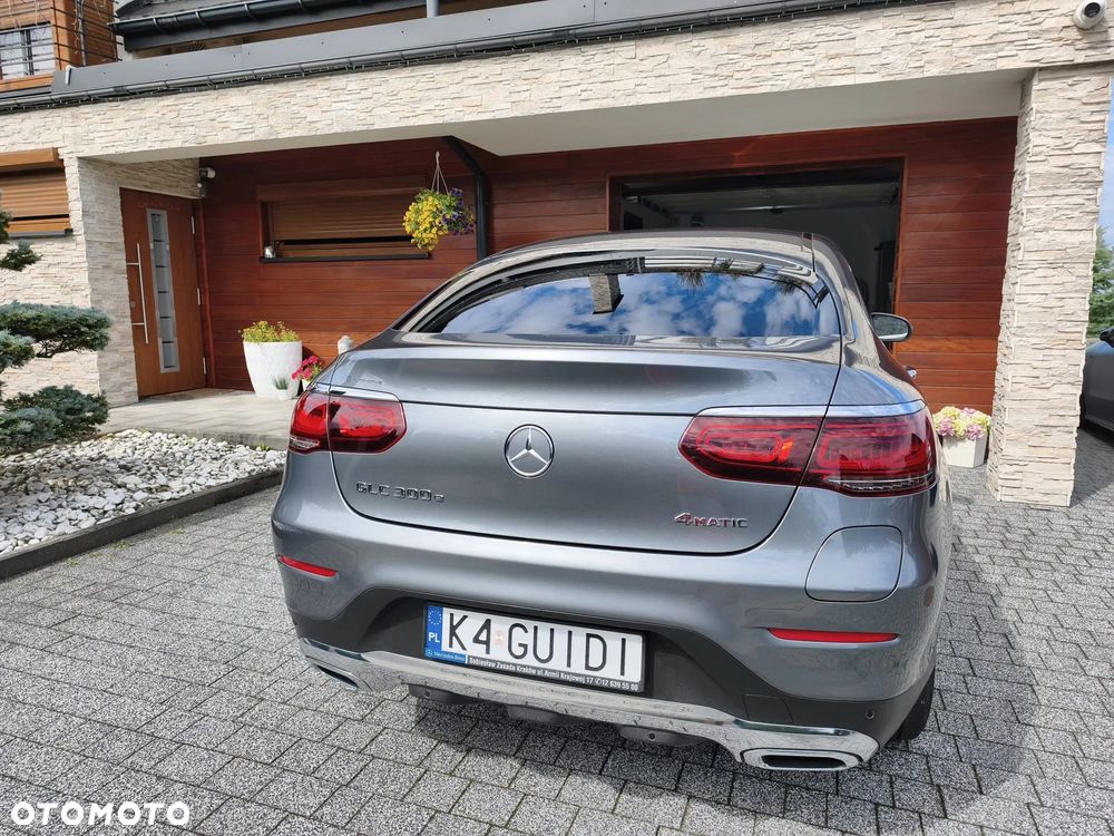 Mercedes-Benz GLC 300 e 4-Matic Business Edition - 9