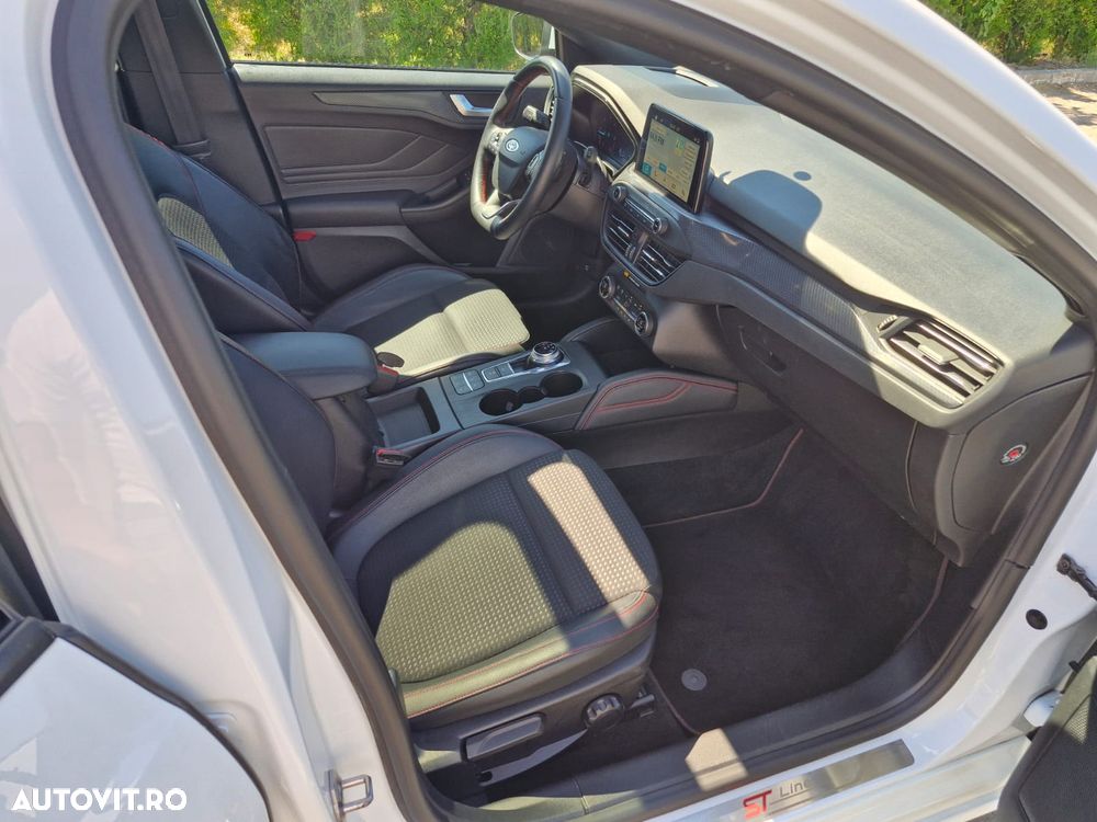 Ford Focus - 10
