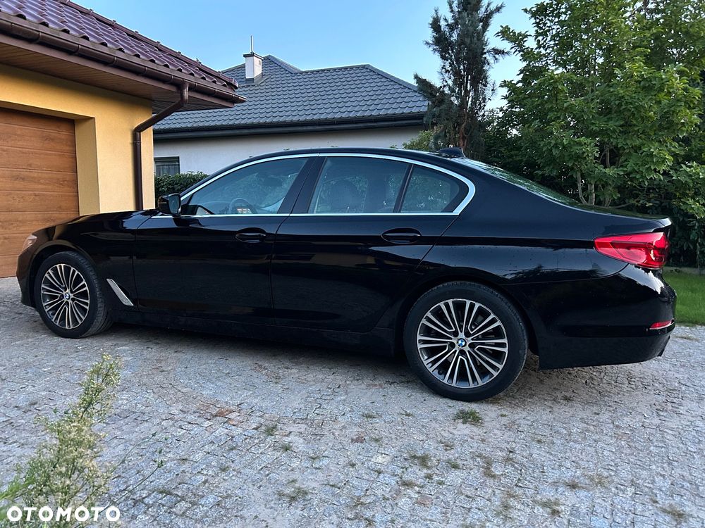 BMW Seria 5 518d Sport Line - 22
