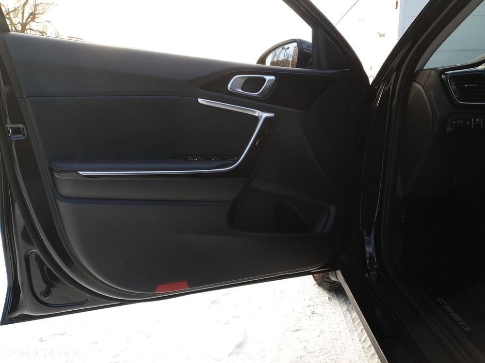 Kia Ceed 1.5 T-GDI Tribute DCT - 10