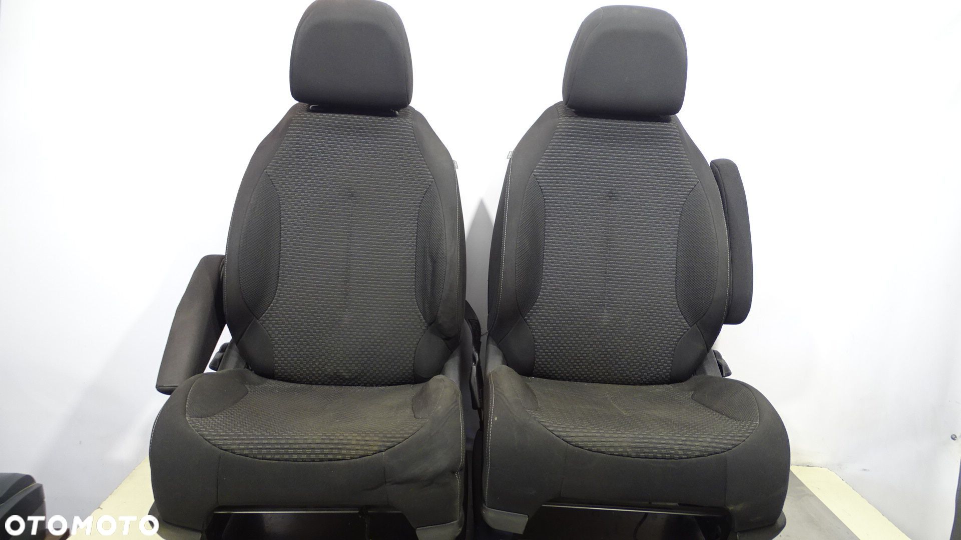 FOTELE PRZÓD CITROEN C4 PICASSO 1.6HDI - 1