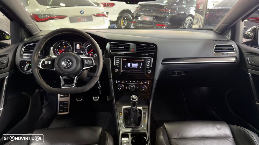 VW Golf 2.0 TDI GTD - 8
