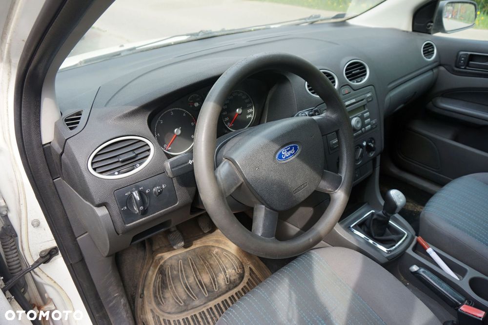 FORD FOCUS II MK2 5D HB 2005 N3 1.6 TDCI HHDA 90KM MTX75 BIAŁY na części - 16