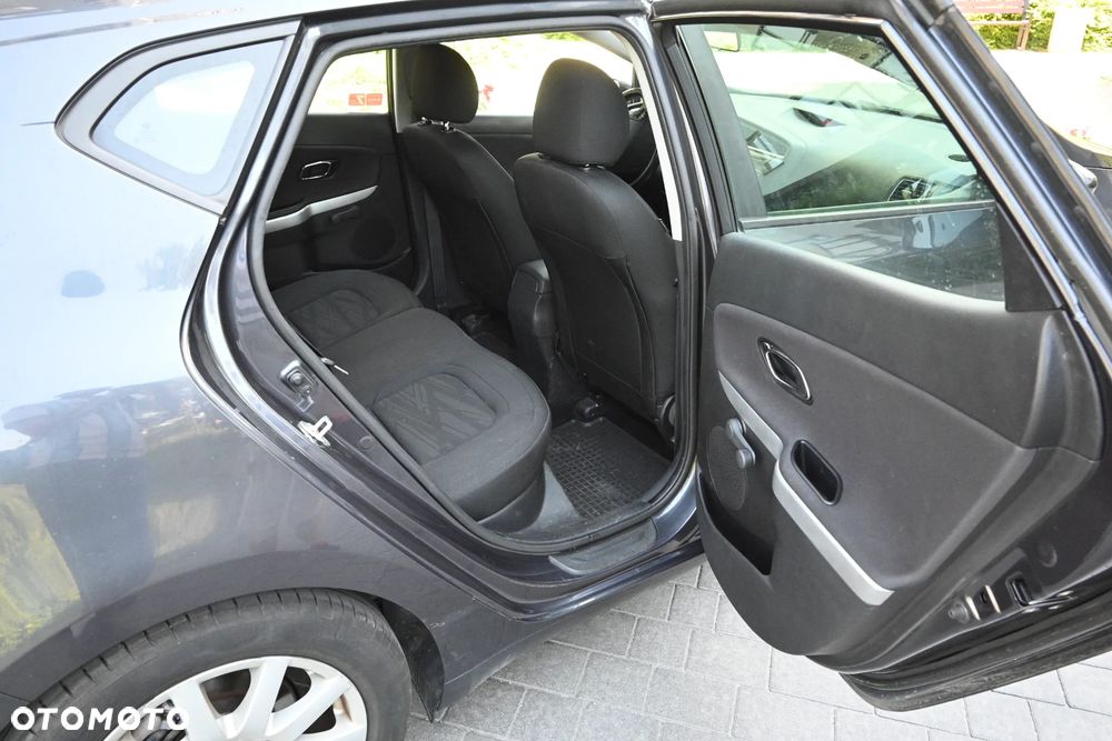 Kia Ceed 1.6 GDI L - 14