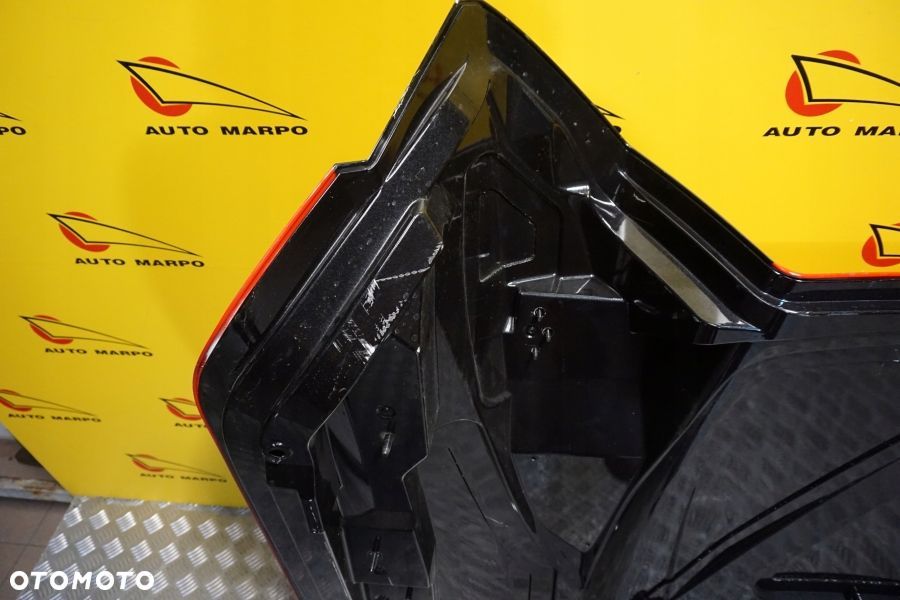 CHEVROLET CORVETTE C8 CABRIO 2020 - Maska Tył Pokrywa Klapa USA - 8