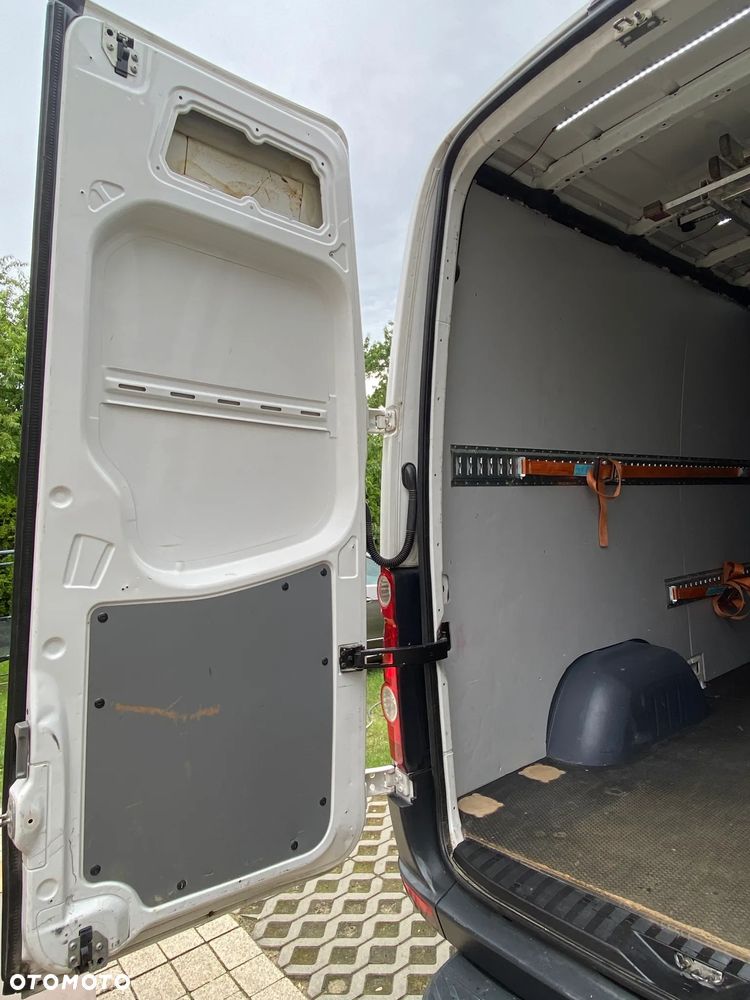 Volkswagen Crafter - 9