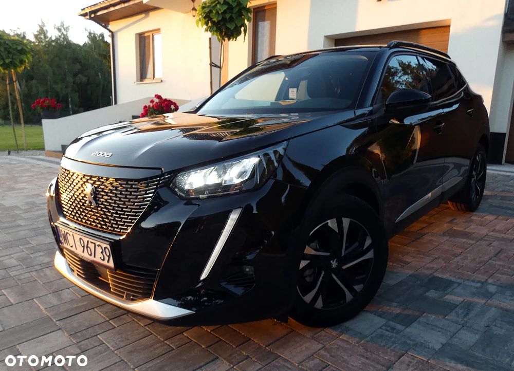 Peugeot 2008 1.2 PureTech Allure S&S EAT8 - 27