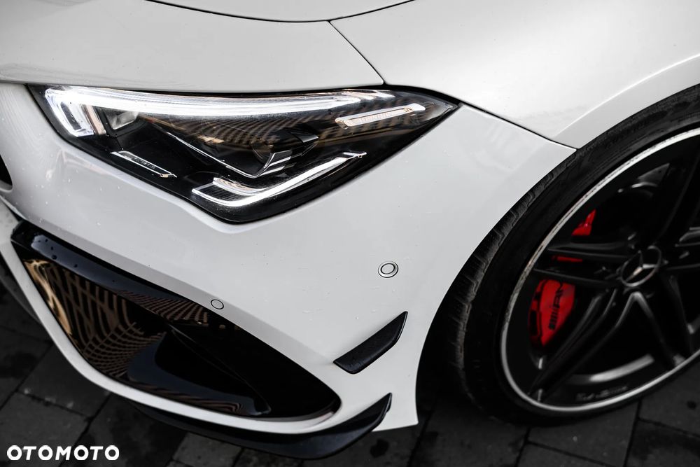 Mercedes-Benz CLA - 5