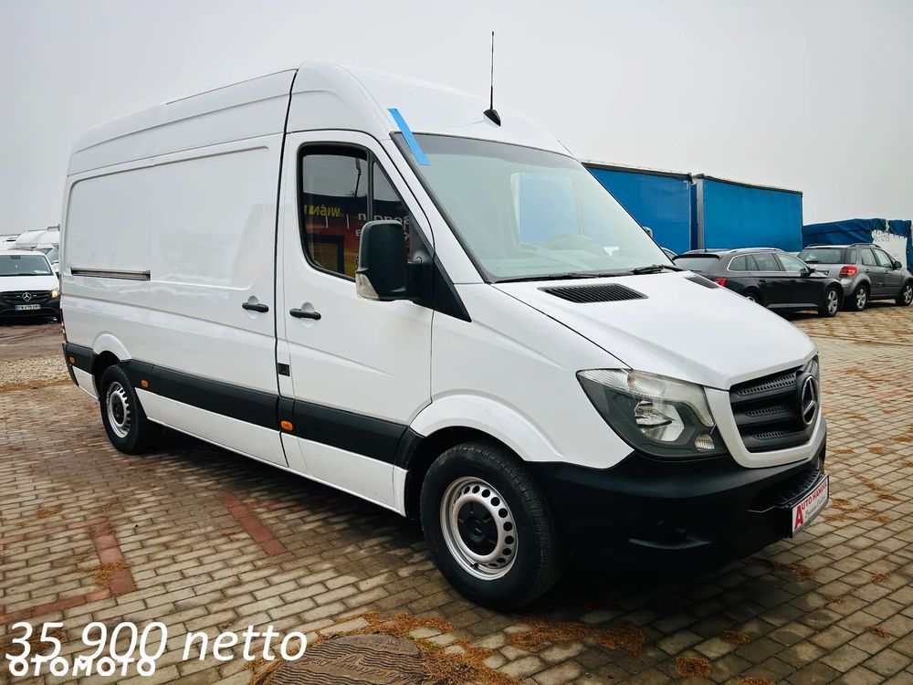 Mercedes-Benz Sprinter - 2