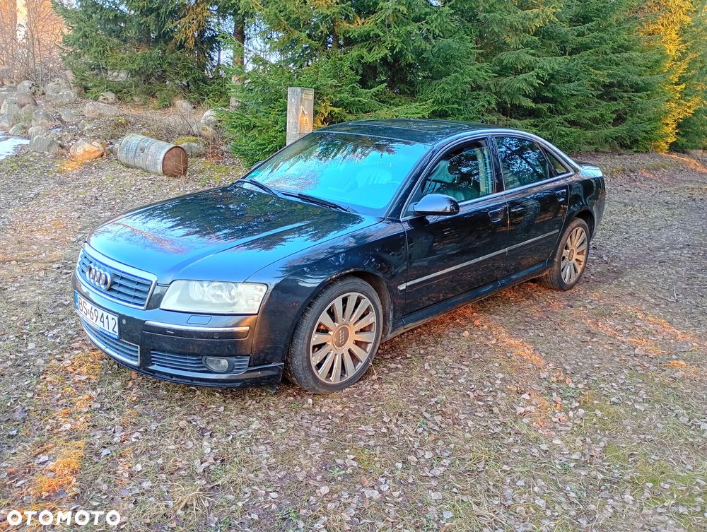 Audi A8 4.2 Quattro - 1