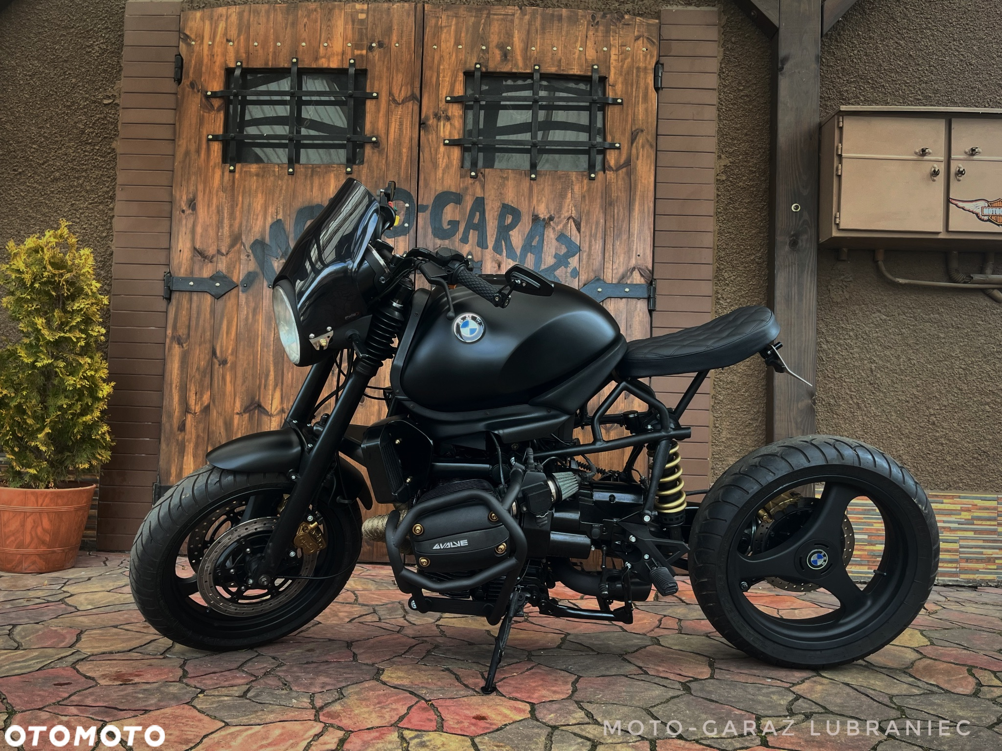 BMW R - 2