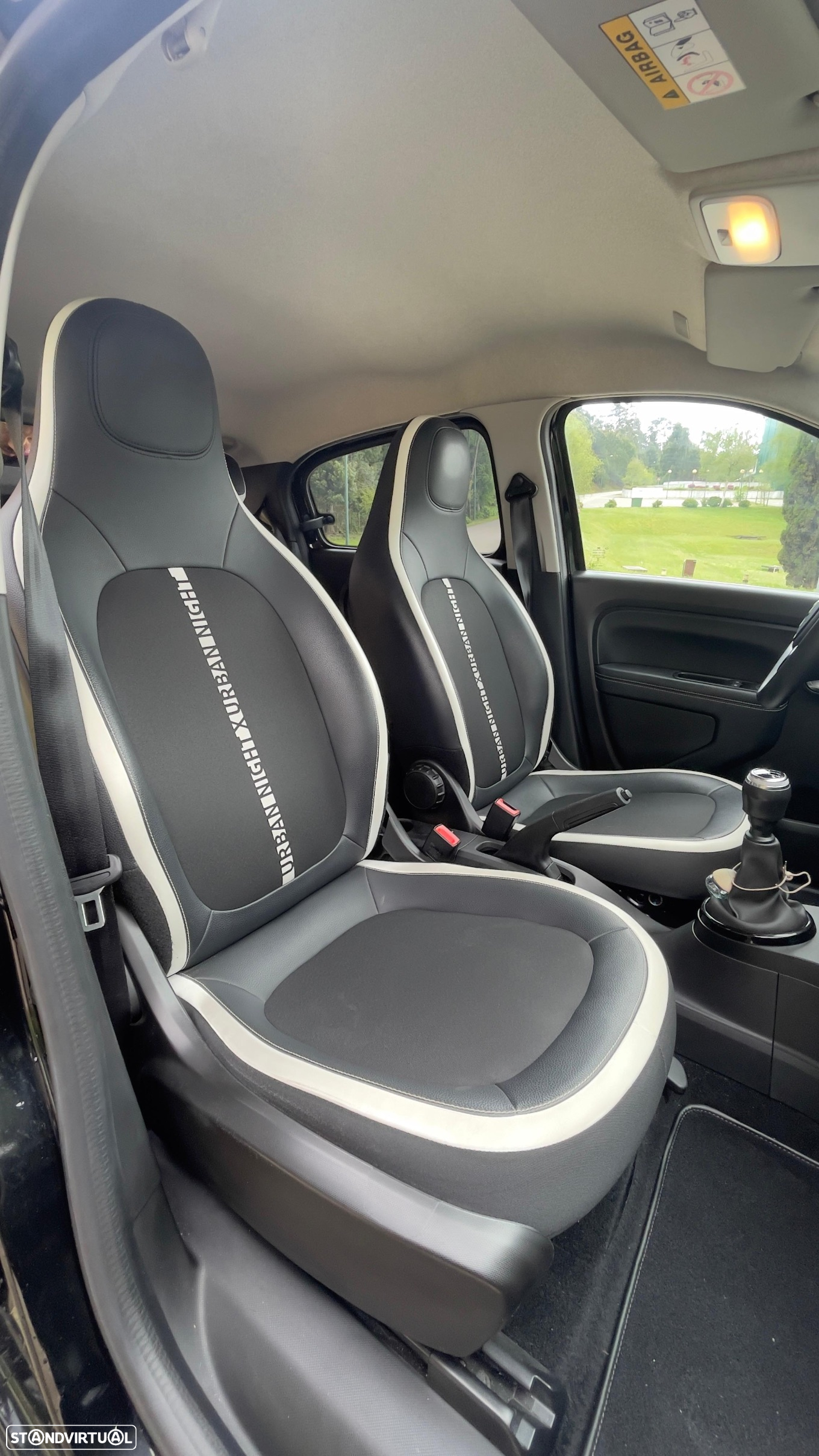 Renault Twingo 1.0 SCe Urban Night - 8