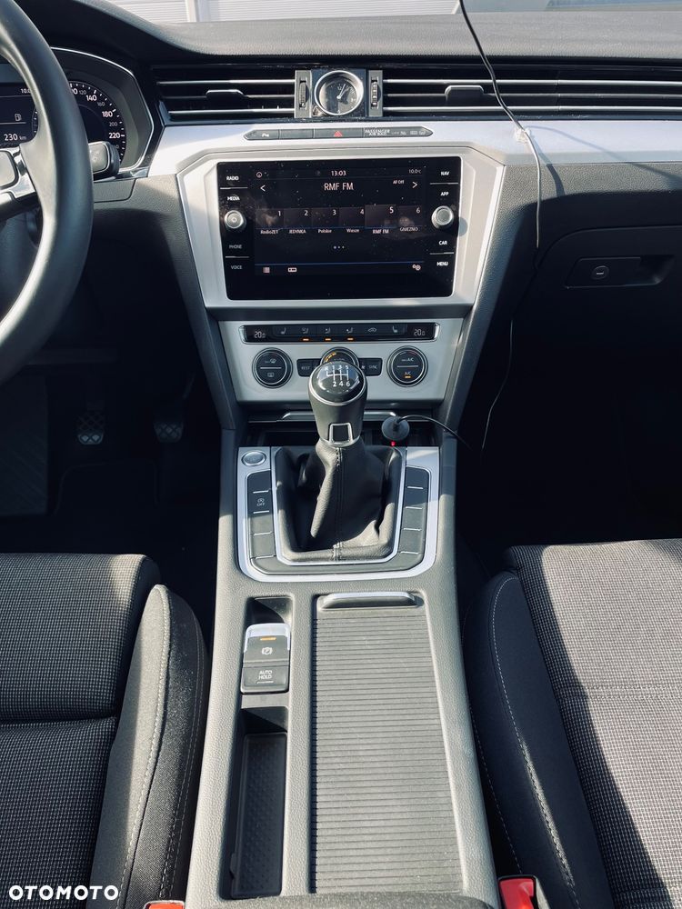 Volkswagen Passat 1.4 TSI BMT Comfortline - 13