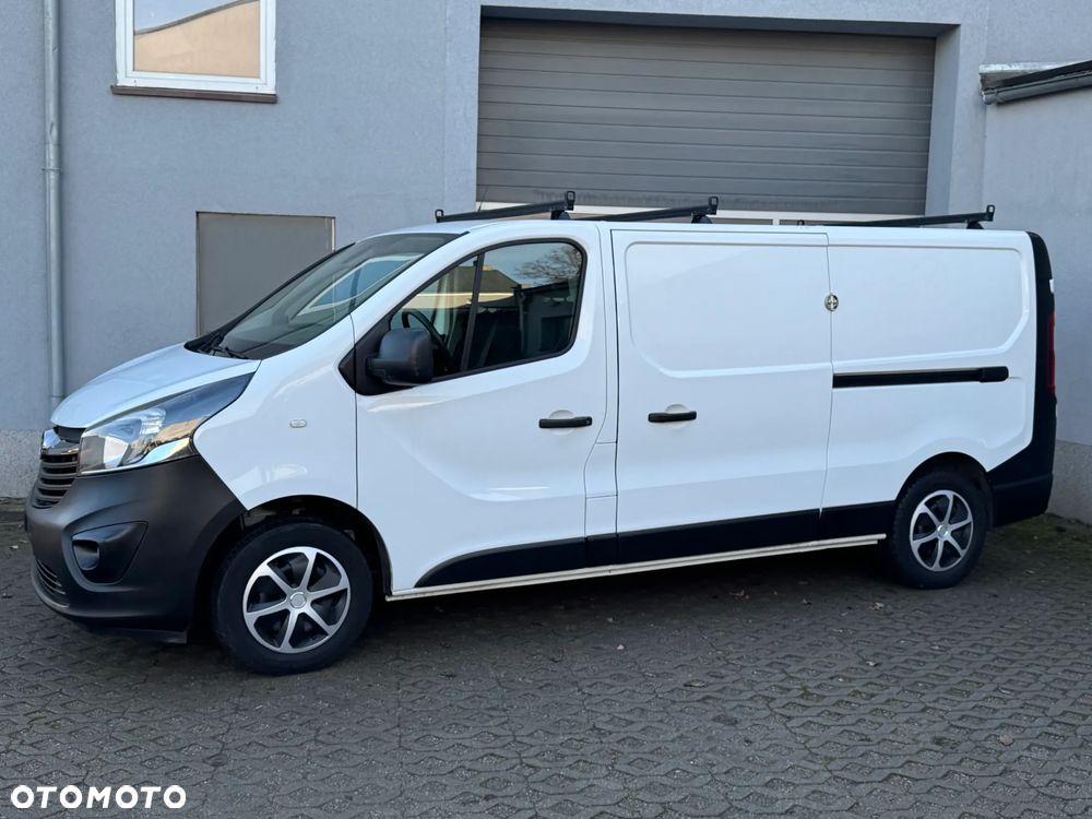 Opel Vivaro - 11