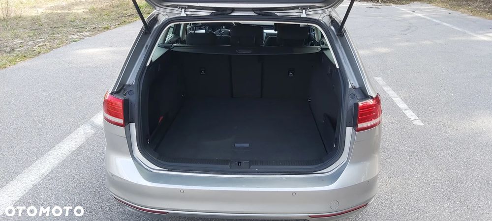 Volkswagen Passat 2.0 TDI SCR Comfortline - 7