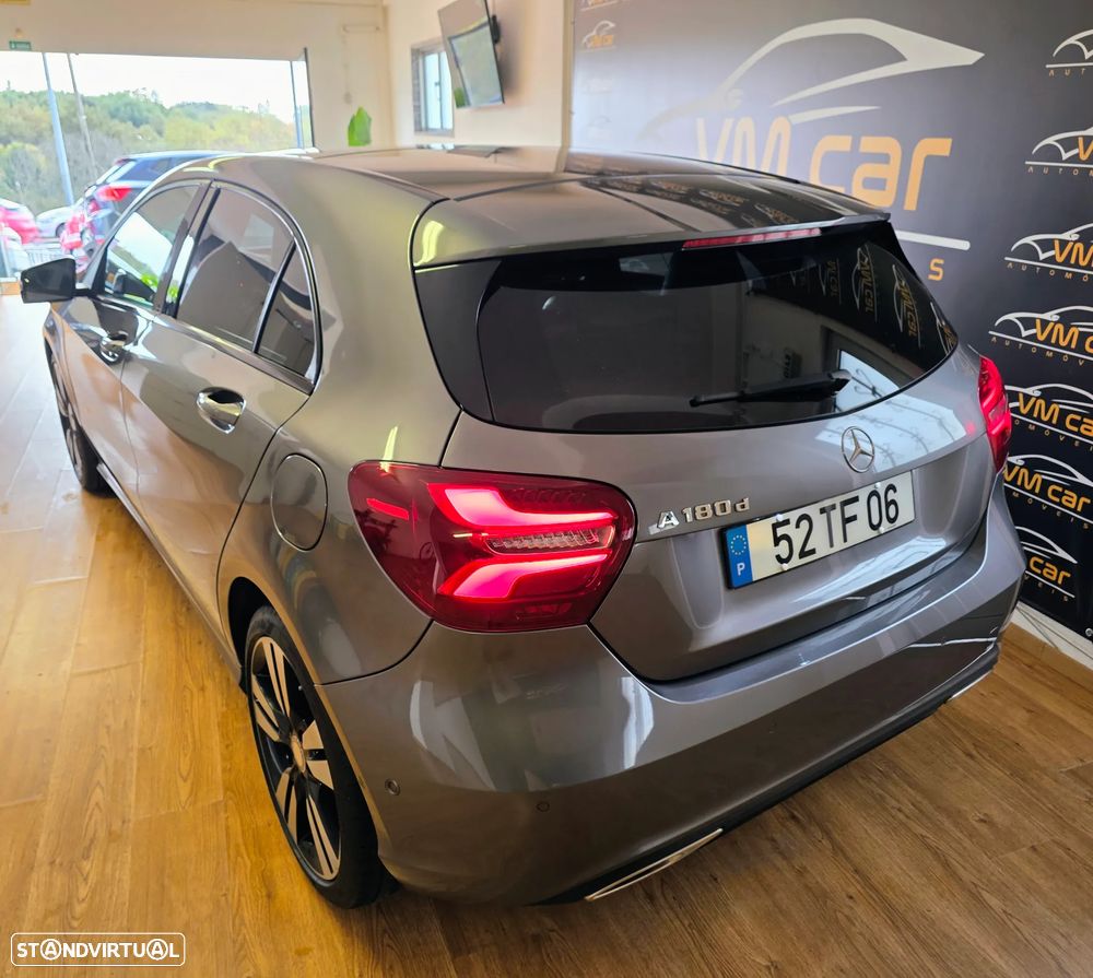 Mercedes-Benz A 180 d Fleet Pack Urban - 12