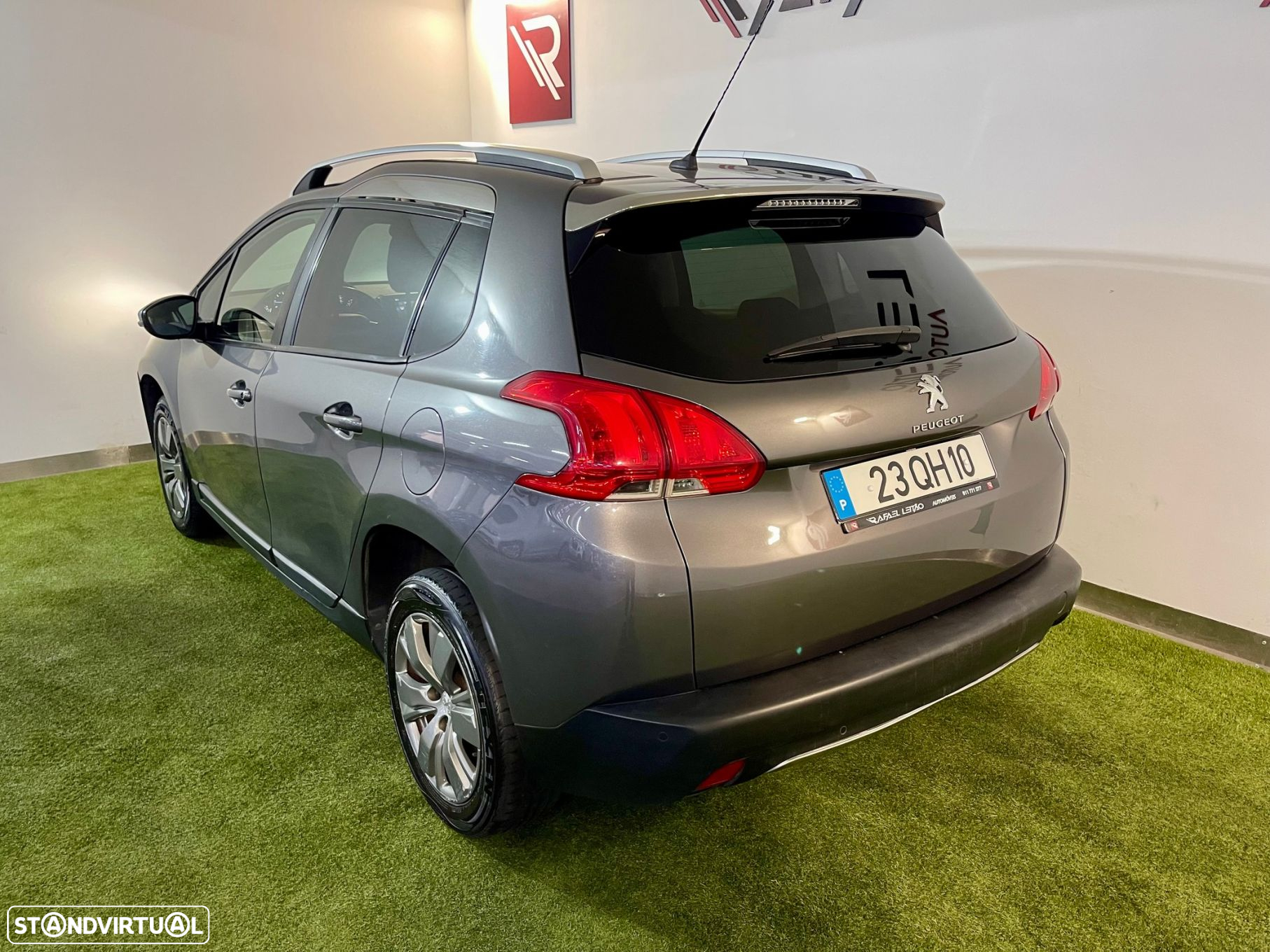 Peugeot 2008 1.6 BlueHDi Style - 8
