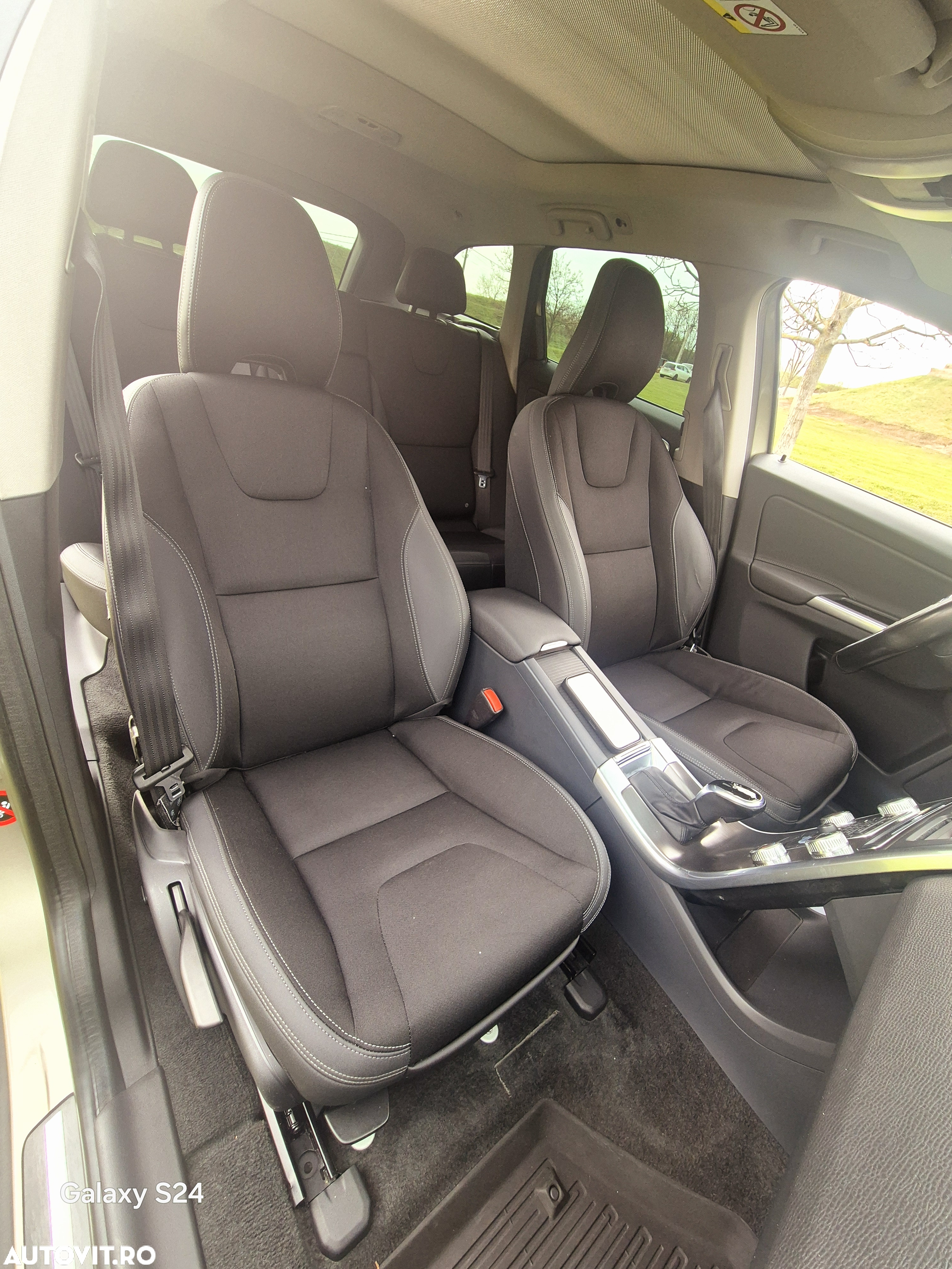 Volvo XC 60 D4 Geartronic Momentum - 12
