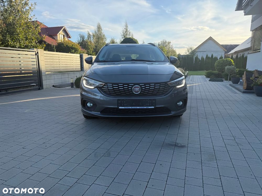 Fiat Tipo 1.4 T-Jet 16v Lounge - 3