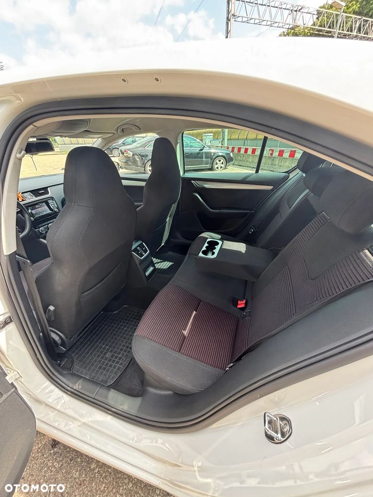 Skoda Octavia 2.0 TDI Style - 30