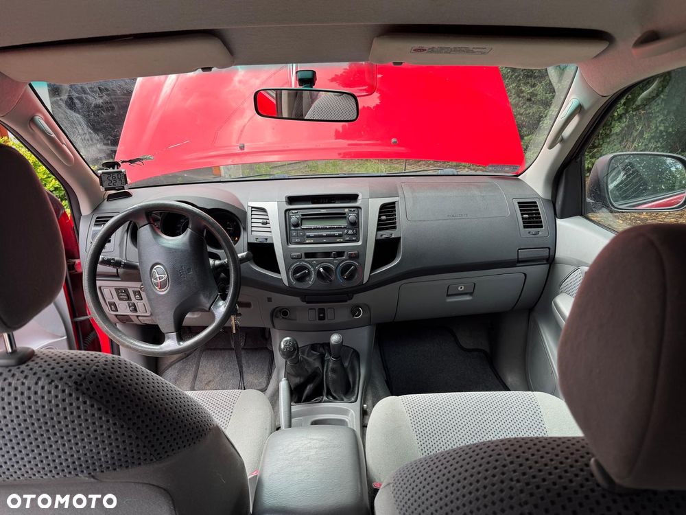 Toyota Hilux - 7