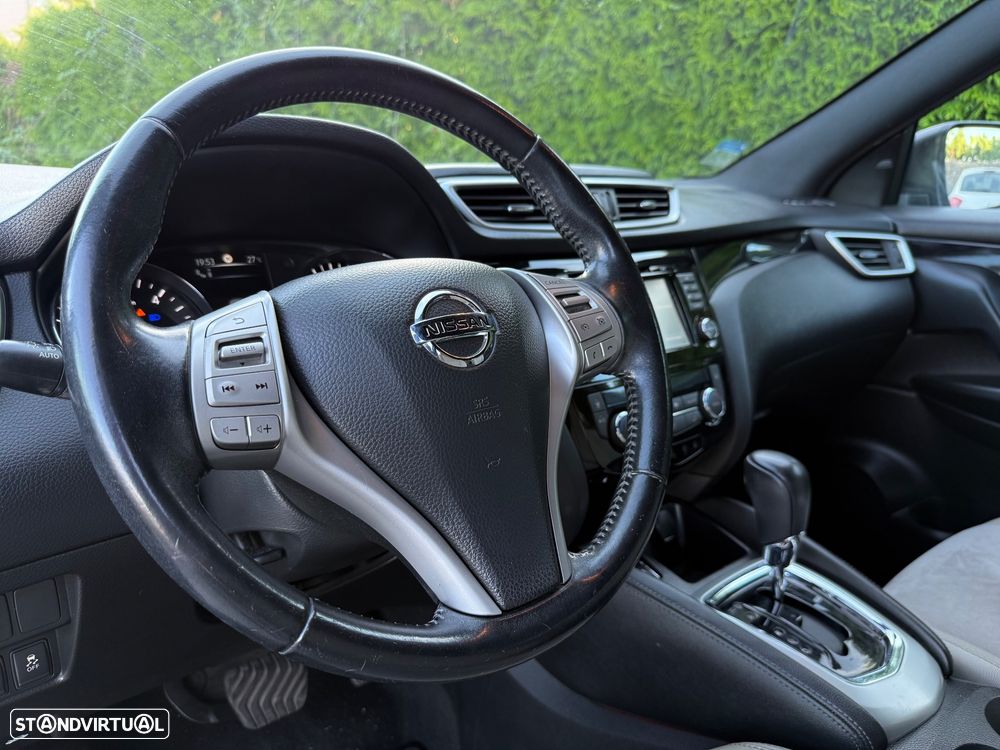 Nissan Qashqai 1.6 dCi Tekna Alcantara Xtronic - 6