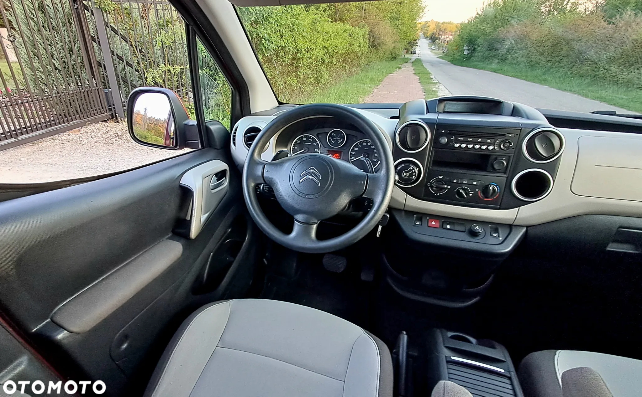 Citroën Berlingo e-HDi 90 FAP EGS6 Multispace - 17