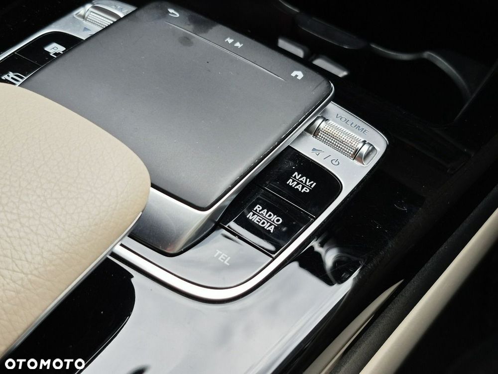 Mercedes-Benz CLA 200 7G-DCT Edition Progressive Line - 39