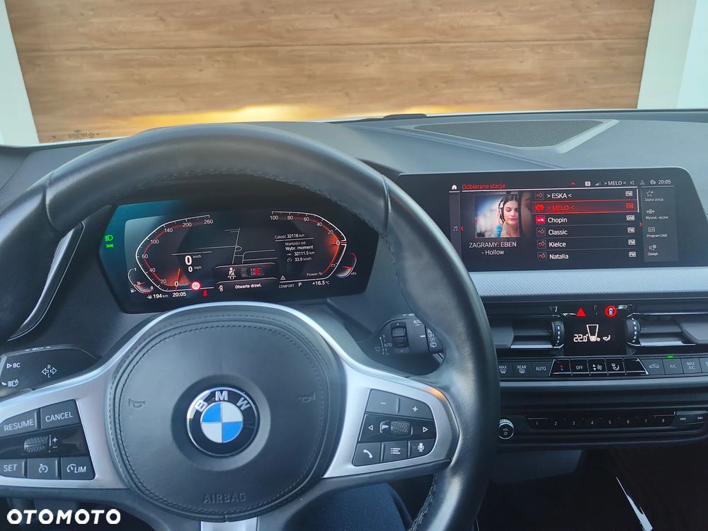 BMW Seria 1 118i Sport Line - 9