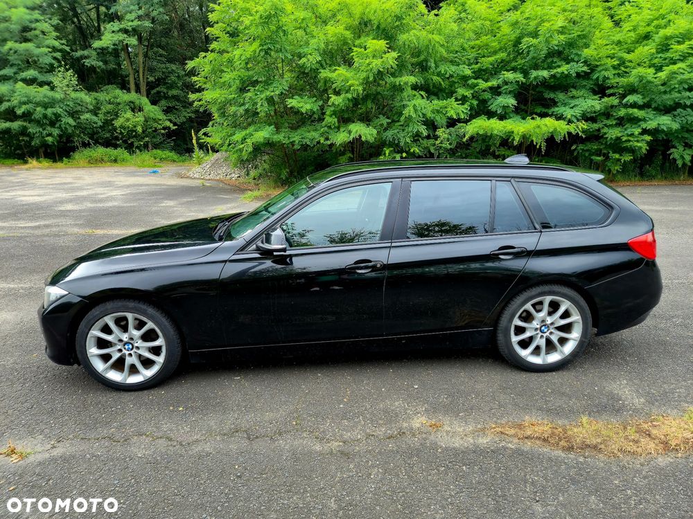 BMW Seria 3 320d DPF - 12