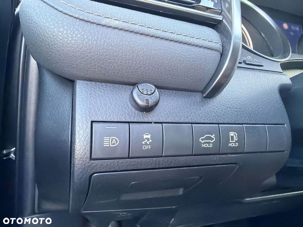 Toyota Camry 2023