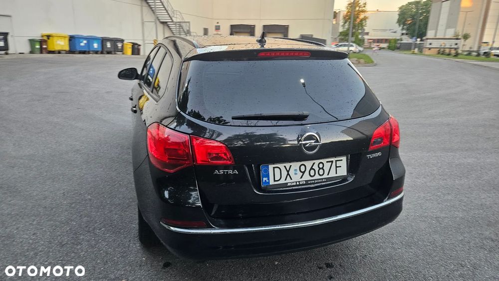 Opel Astra 1.4 Turbo 150 Jahre - 16