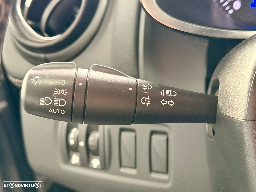 Renault Clio 1.2 TCe Initiale Paris EDC - 17