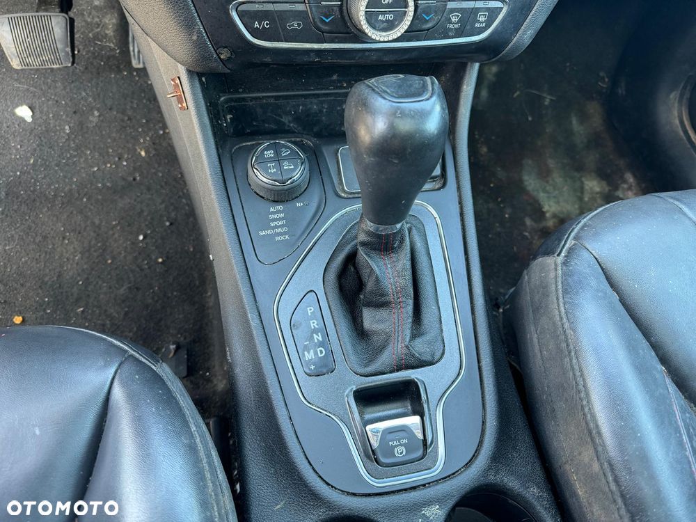 Jeep Cherokee 3.2 V6 Active Drive Lock Trailhawk - 15