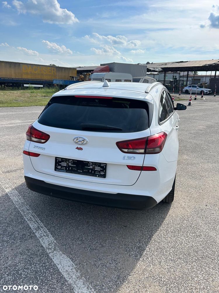 Hyundai i30 1.4 T-GDI GO Plus - 4