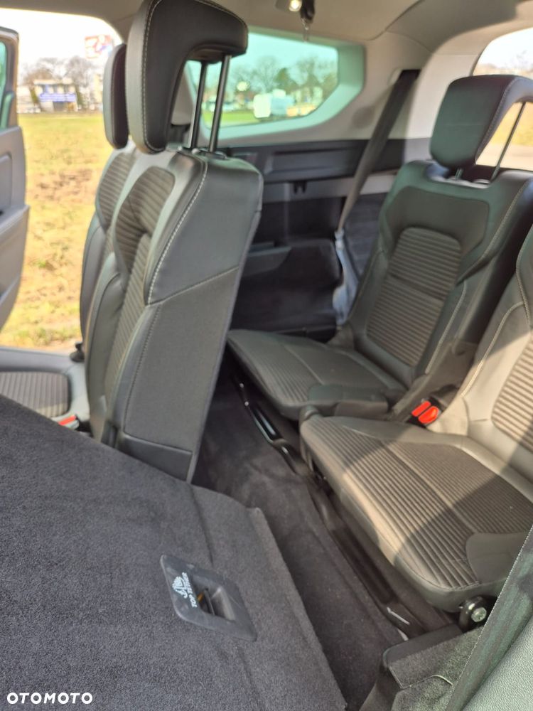 Renault Grand Scenic - 16