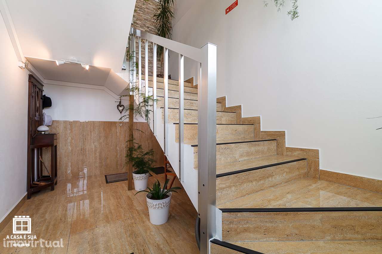 Prédio c/ armazém, apartamentos e terreno em Fajões, OAZ - Exclusivo - Grande imagem: 4/60