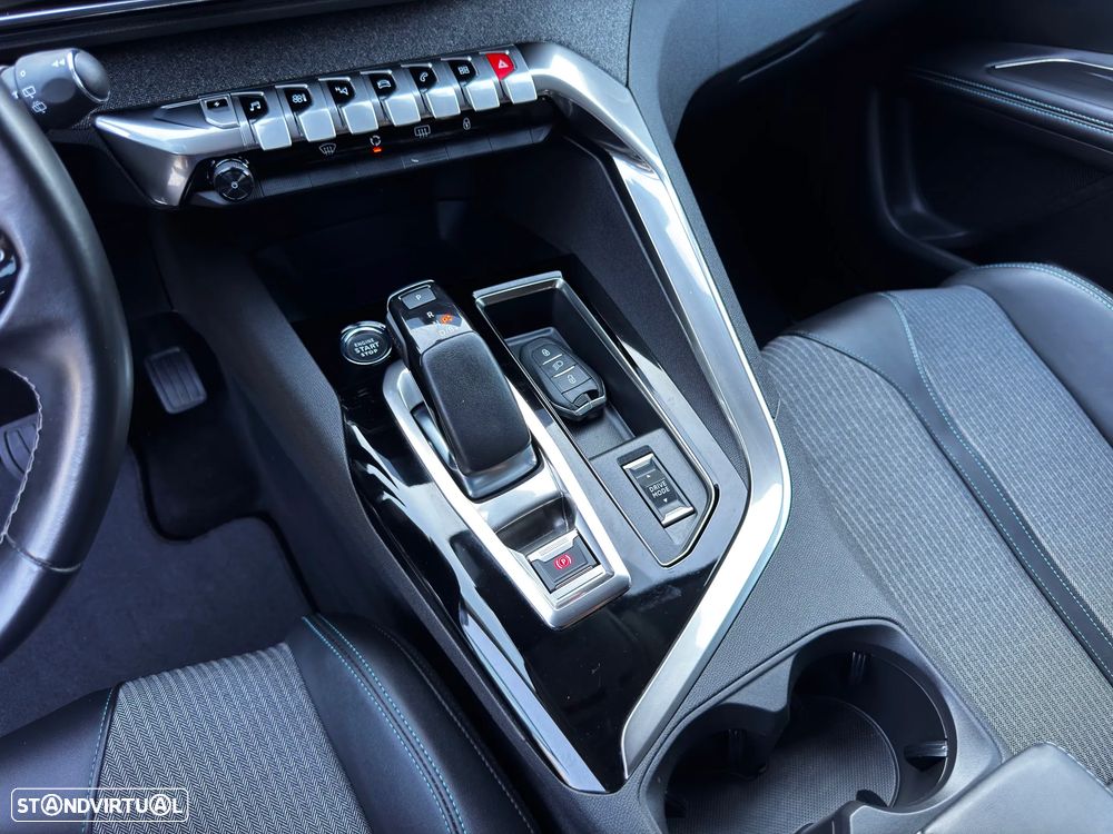 Peugeot 3008 1.6 Hybrid Allure e-EAT8 - 37