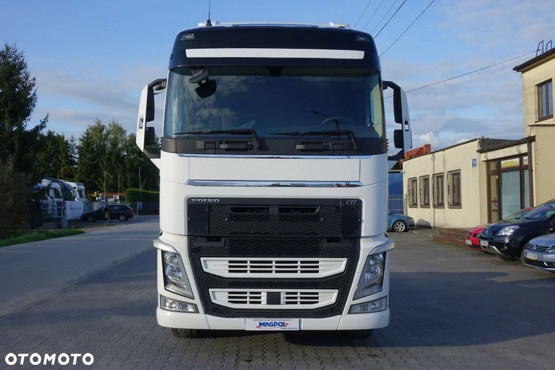 Volvo FH 500 GLOBETROTTER / STANDARD/ AUTOMAT / EURO 6 / KLIMATYZACJA POSTOJOWA/ 2 ZBIORNIKI PALIWA - 2