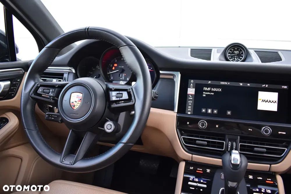 Porsche Macan Standard - 12