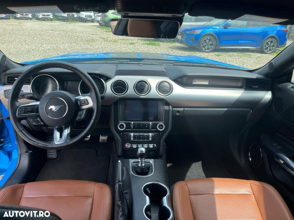 Ford Mustang - 14