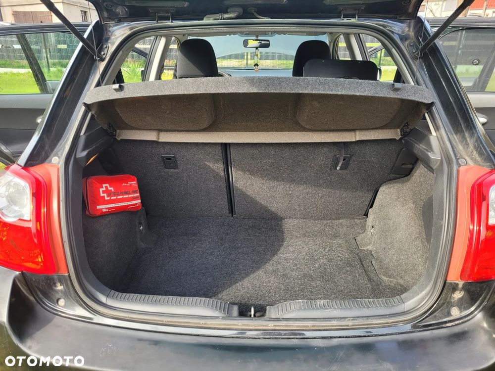 Toyota Auris 1.4 D-4D - 17