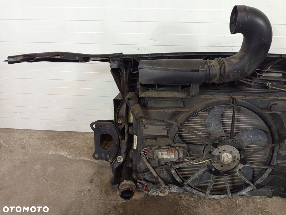 PAS PRZEDNI CHŁODNICE BELKA VW CADDY III 2K 2K0 10-15 1.6 TDI - 6