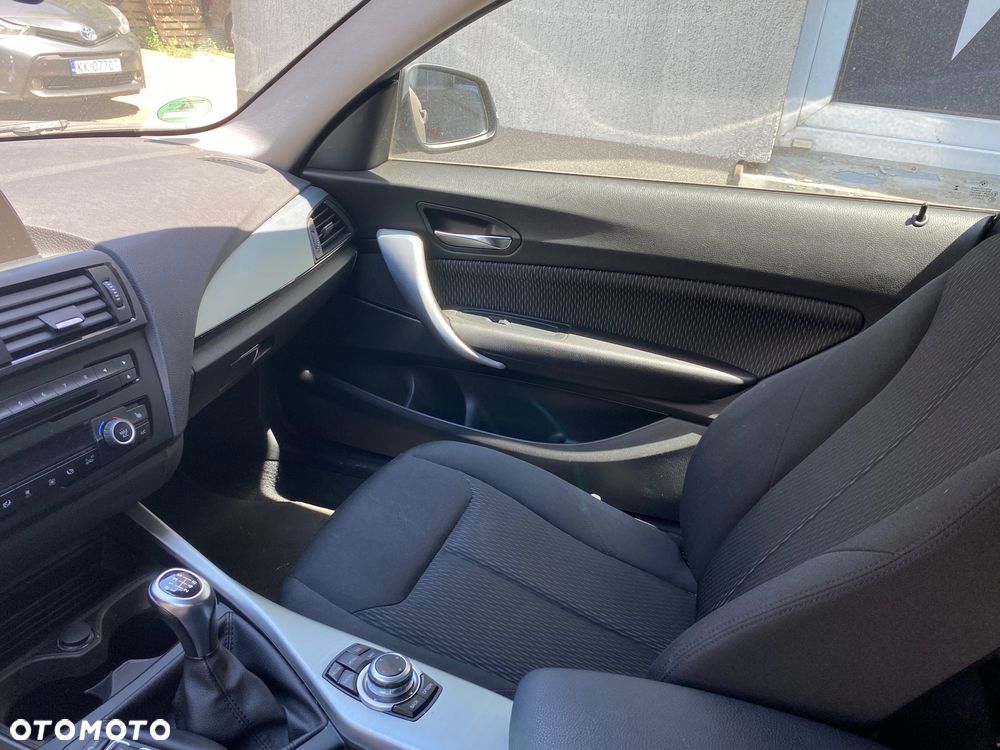 BMW Seria 1 116i - 11