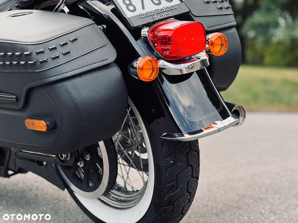 Harley-Davidson Softail Heritage Classic - 28