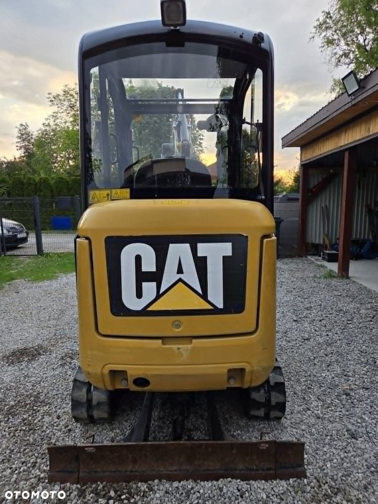 Caterpillar CAT 301. 7D - 2