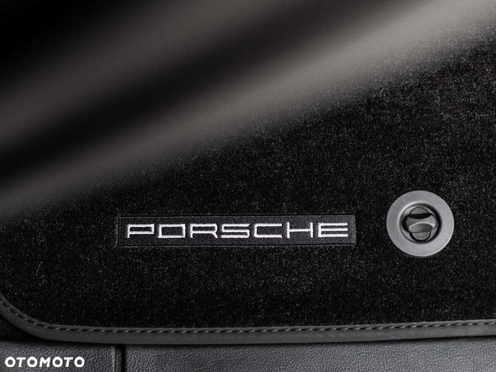 Porsche Cayenne - 24