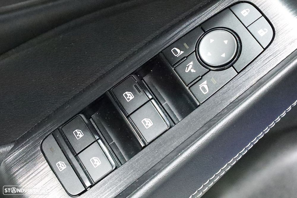 Nissan Qashqai 1.3 DIG-T N-Connecta - 19