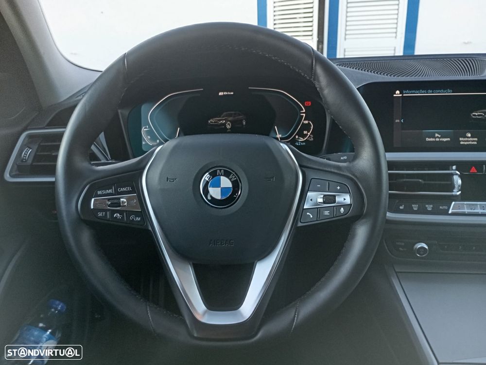 BMW 330 - 15